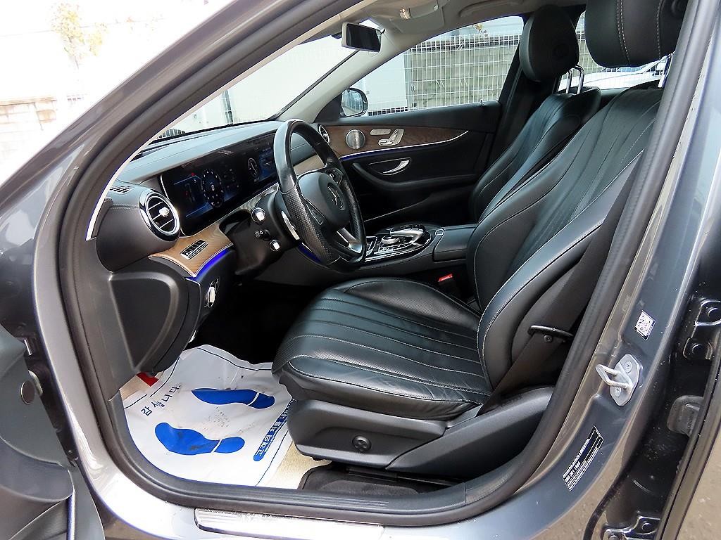 벤츠 E 클래스 E-클래스 W213 E300 4MATIC 익스클루시브 이미지 5