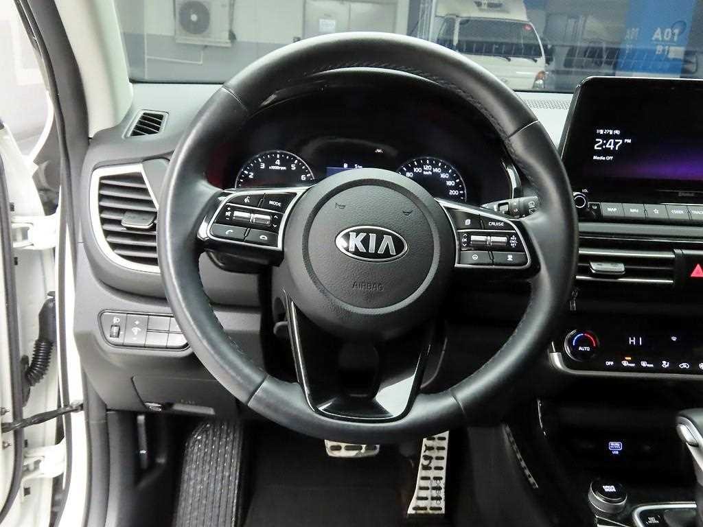 기아 셀토스 가솔린 1.6 터보 4WD 시그니처 이미지 7