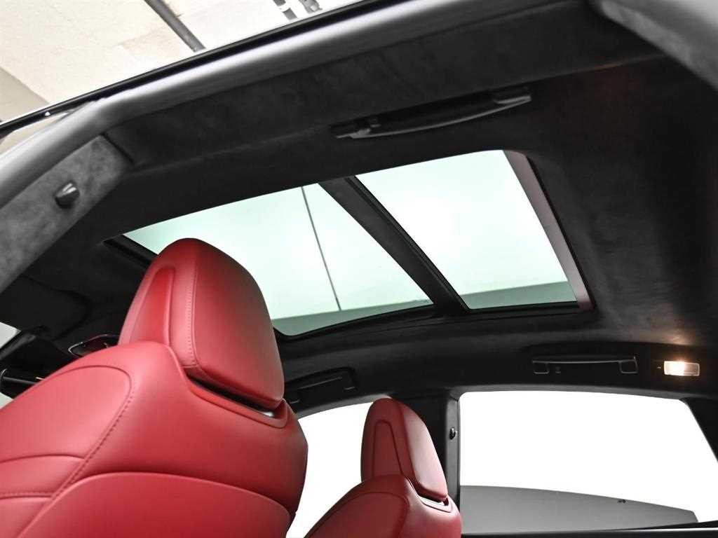마세라티 르반떼 3.8 GTS AWD 이미지 20