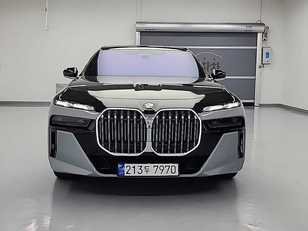 BMW 7시리즈 7시리즈 (G70) 740i xDrive M 스포츠 리미티드 이미지 2