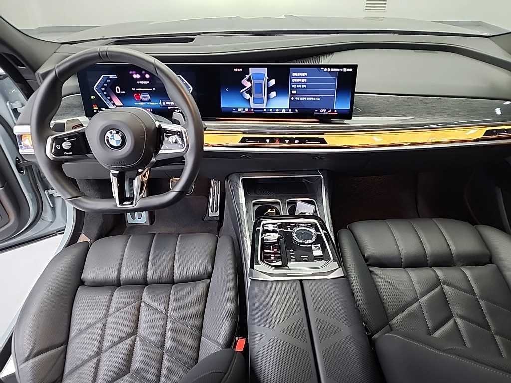 BMW 7시리즈 7시리즈 (G70) 740i xDrive M 스포츠 리미티드 이미지 7
