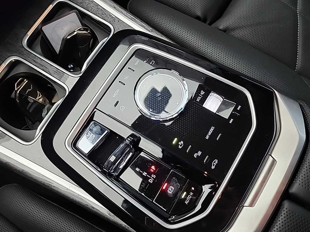 BMW 7시리즈 7시리즈 (G70) 740i xDrive M 스포츠 리미티드 이미지 8