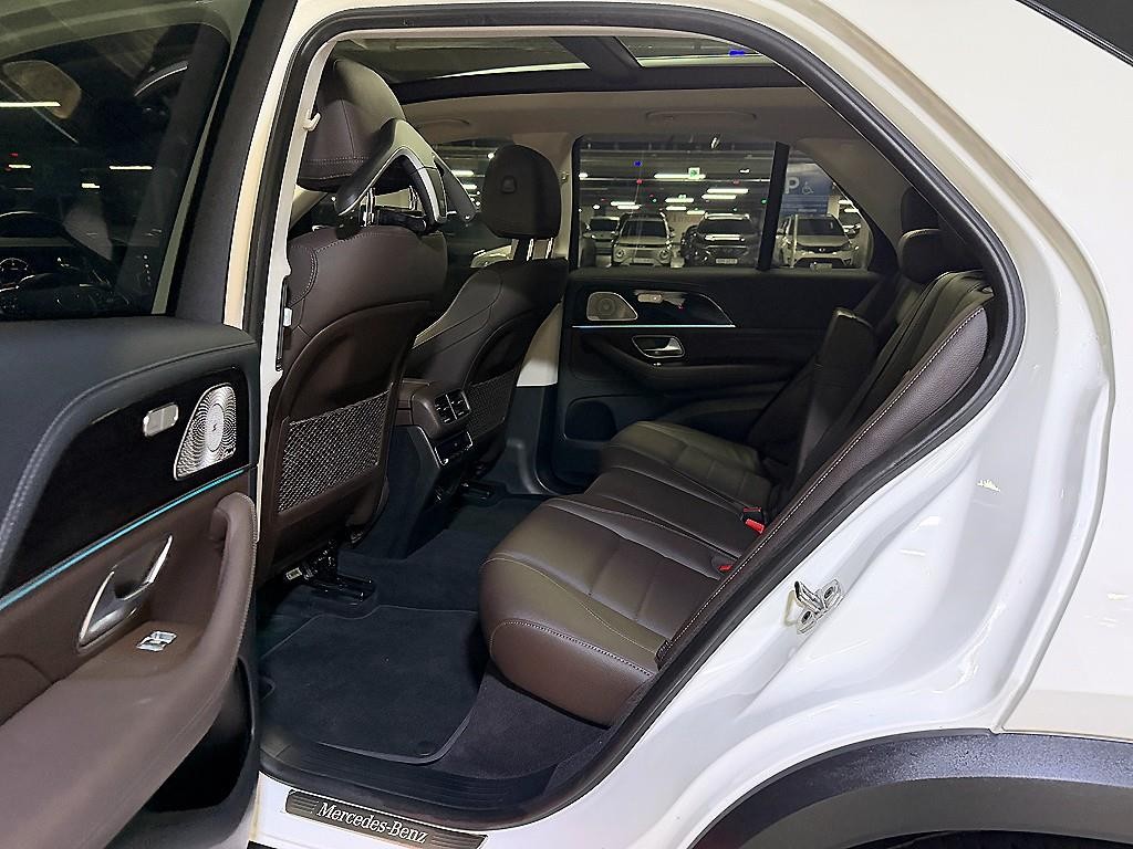 벤츠 GLE 클래스 GLE 클래스 W167 GLE 300d 4MATIC 이미지 8