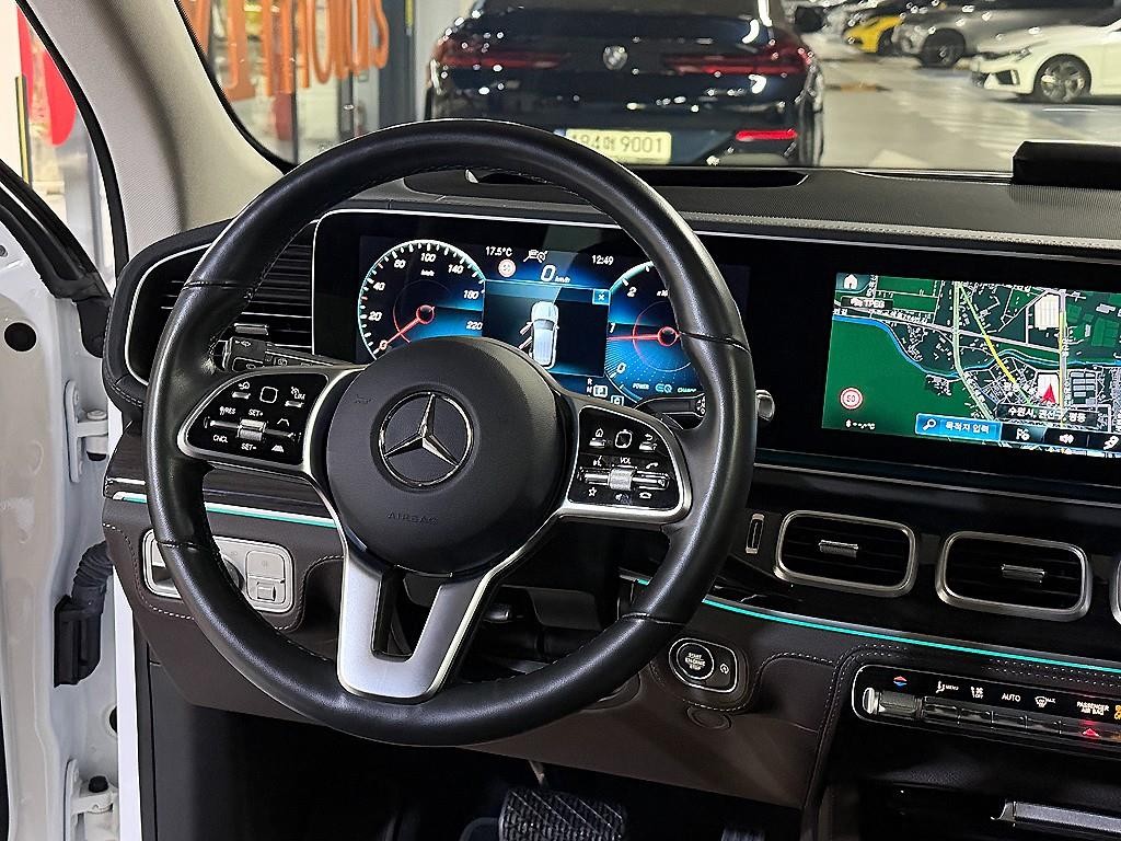 벤츠 GLE 클래스 GLE 클래스 W167 GLE 300d 4MATIC 이미지 9