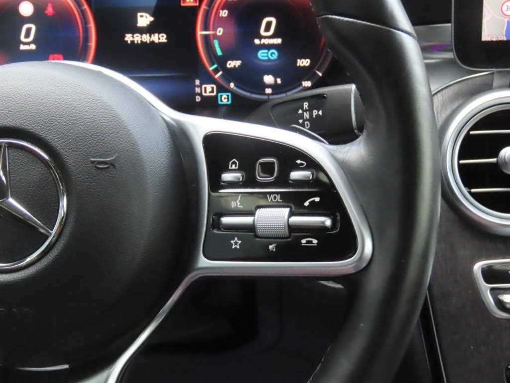 벤츠 GLC 클래스 GLC클래스 X253 GLC 300 e 4MATIC 쿠페 이미지 13