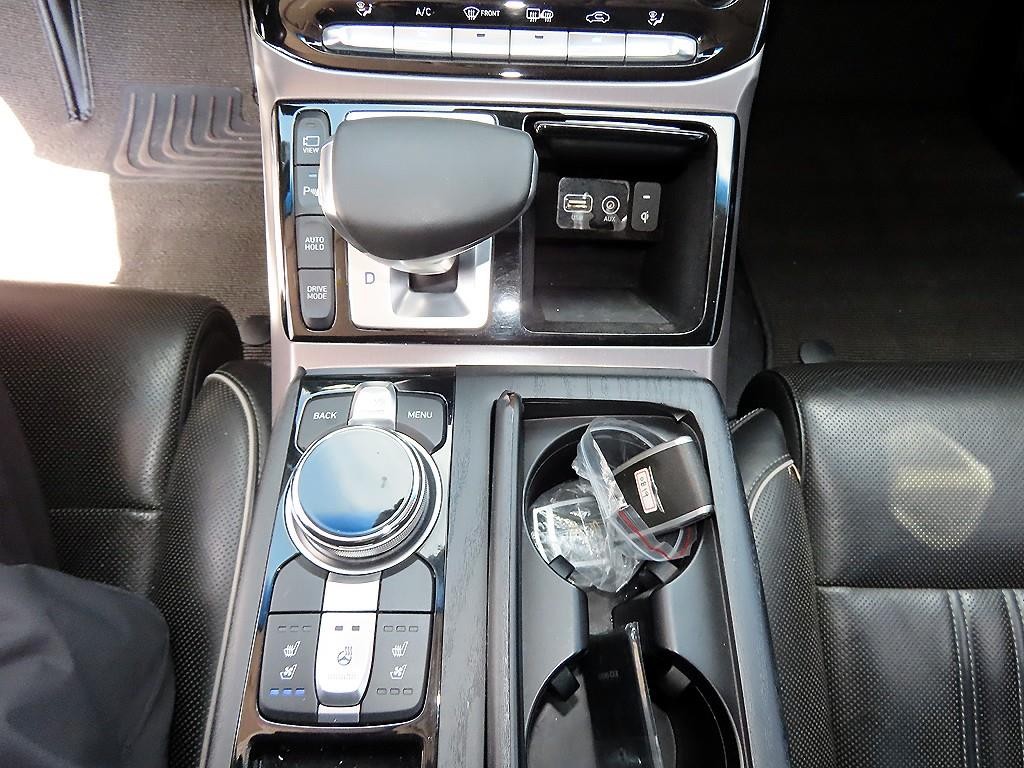 제네시스 EQ900 3.3 T-GDI AWD 프리미엄 럭셔리 이미지 11