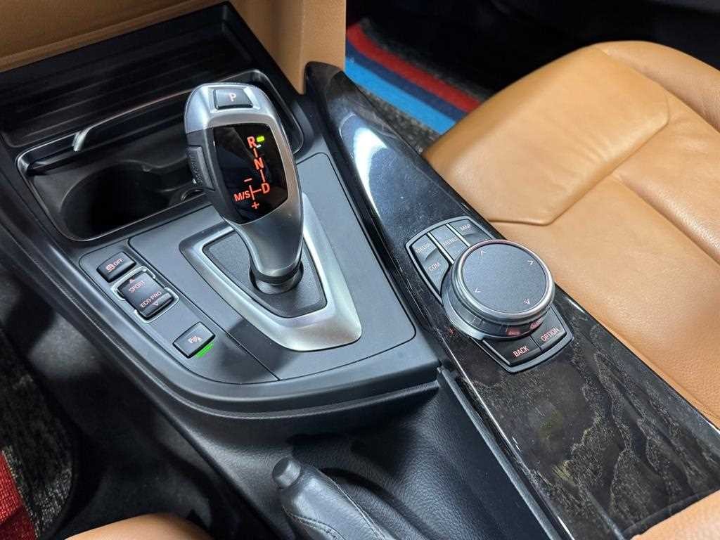 BMW 3시리즈 3시리즈 (F30) 320i 럭셔리 이미지 10
