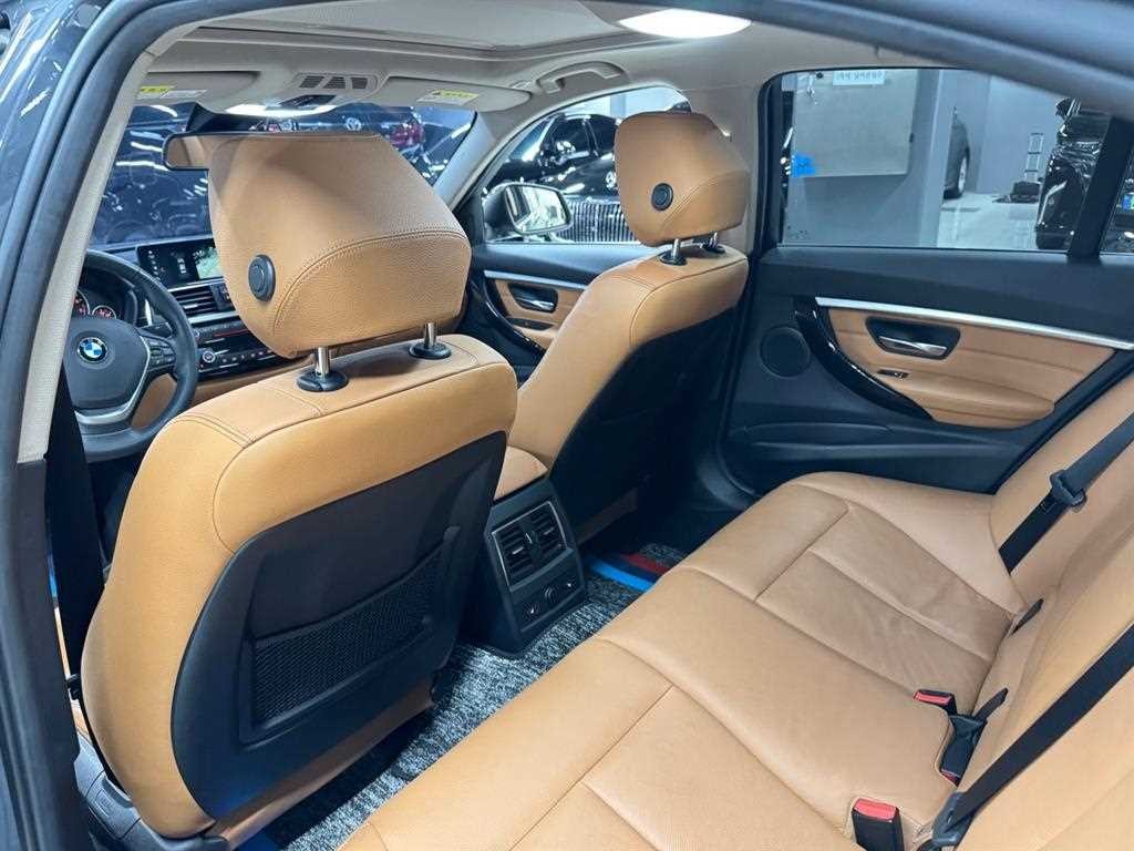 BMW 3시리즈 3시리즈 (F30) 320i 럭셔리 이미지 11