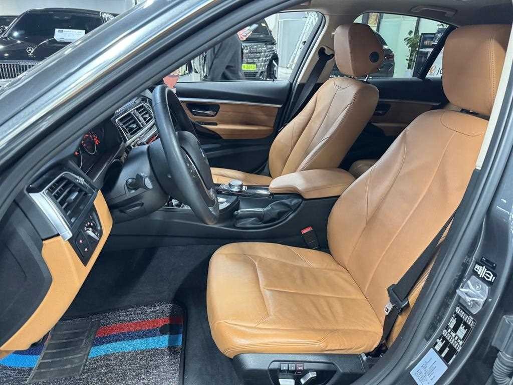 BMW 3시리즈 3시리즈 (F30) 320i 럭셔리 이미지 6