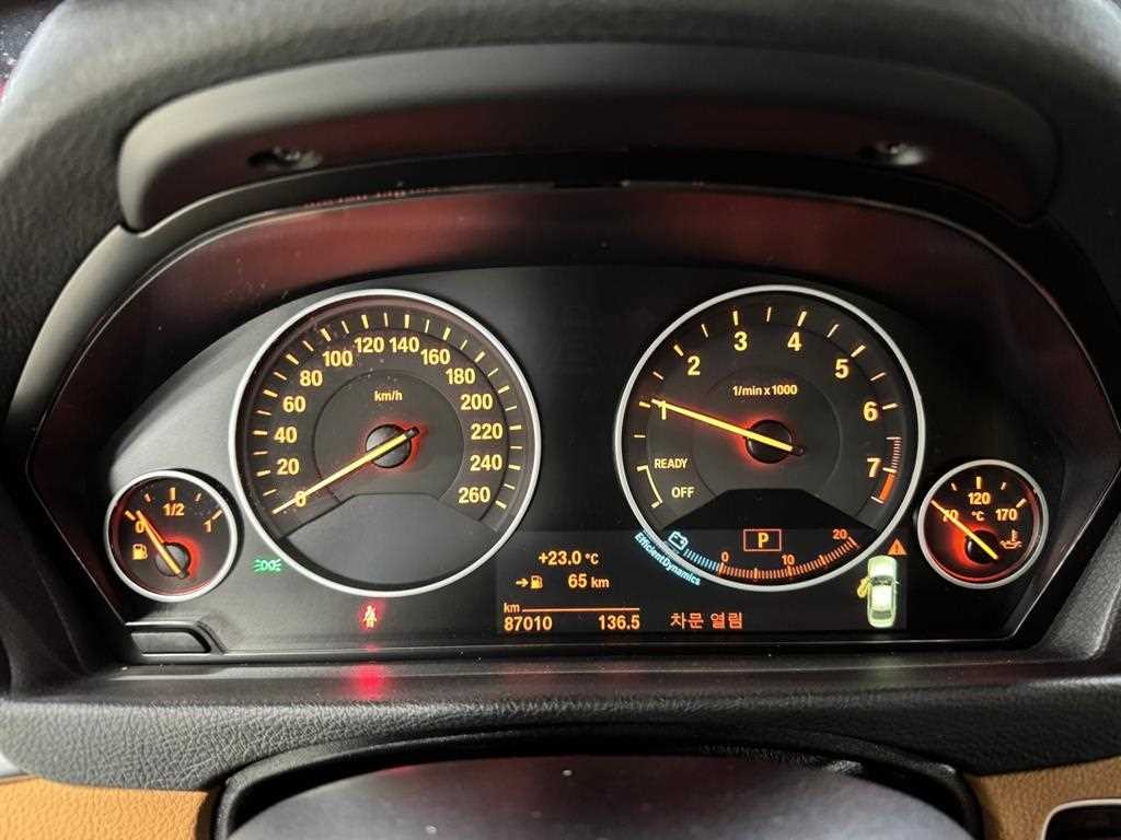 BMW 3시리즈 3시리즈 (F30) 320i 럭셔리 이미지 7