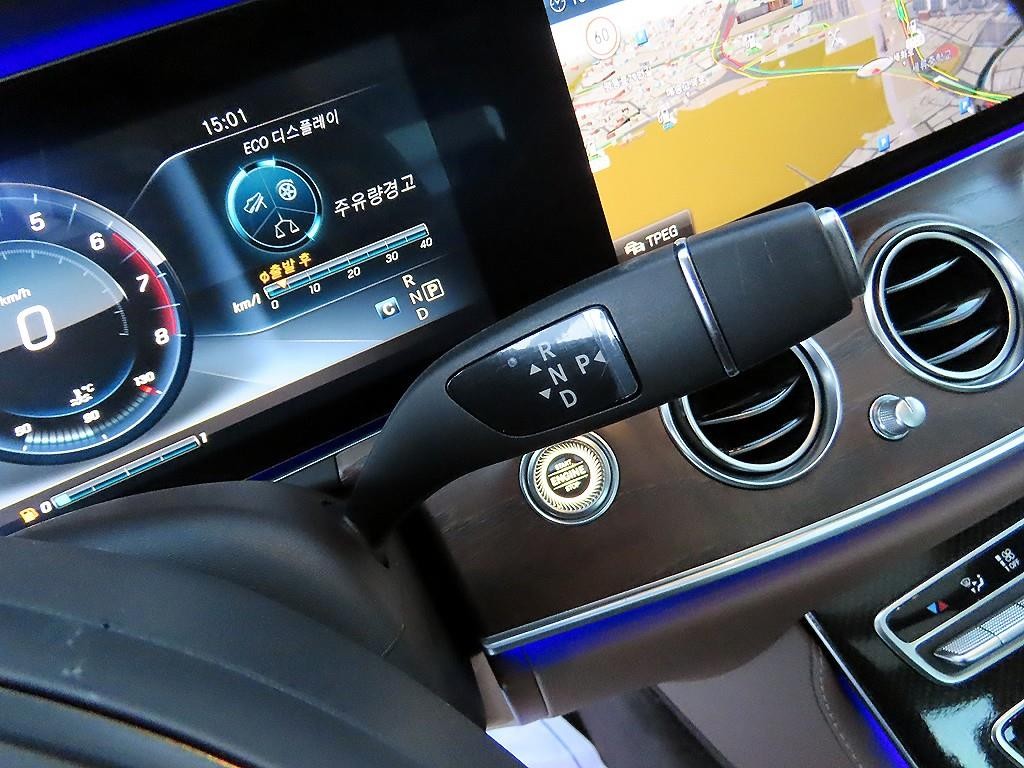 벤츠 E 클래스 E-클래스 W213 E300 익스클루시브 이미지 10