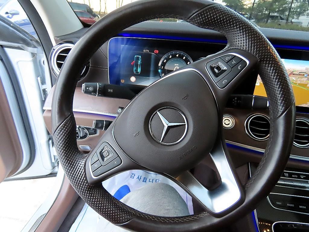 벤츠 E 클래스 E-클래스 W213 E300 익스클루시브 이미지 8