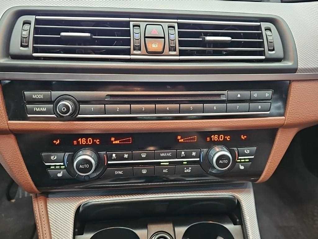 BMW 5시리즈 5시리즈 (F10) M550d xDrive 이미지 10