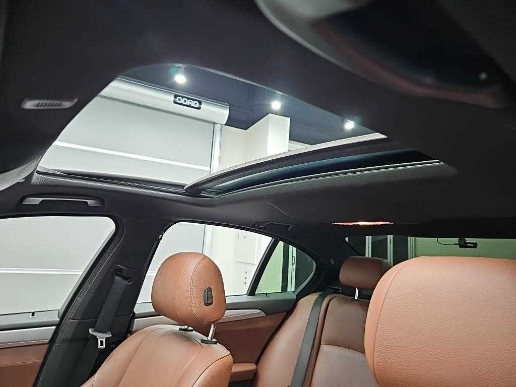 BMW 5시리즈 5시리즈 (F10) M550d xDrive 이미지 14