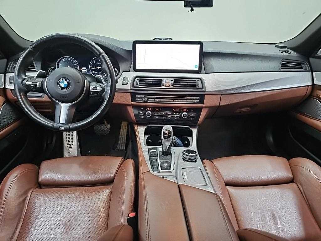 BMW 5시리즈 5시리즈 (F10) M550d xDrive 이미지 7
