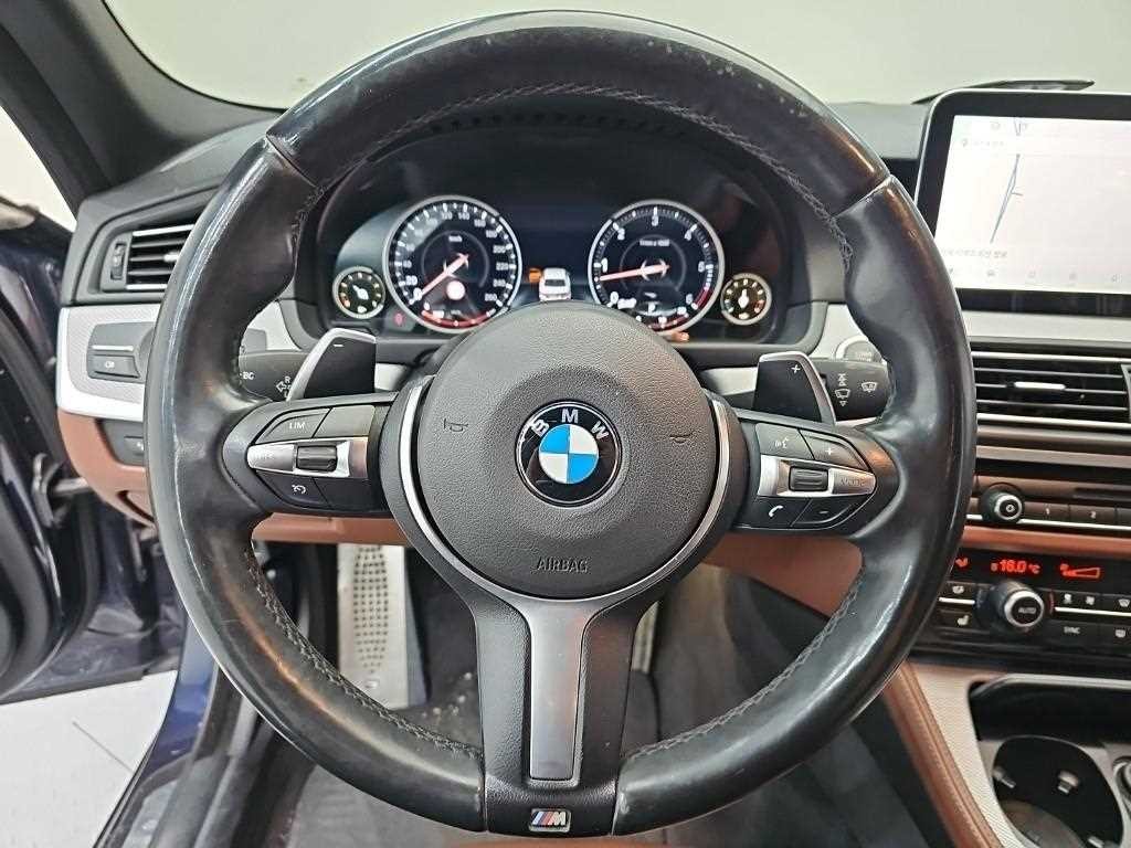 BMW 5시리즈 5시리즈 (F10) M550d xDrive 이미지 9