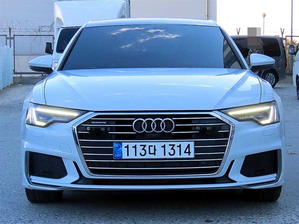 아우디 A6 A6 (C8) 45 TFSI 콰트로 프리미엄 이미지 1