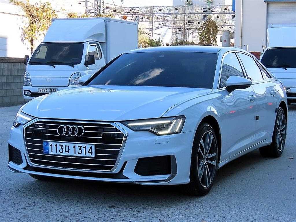 아우디 A6 A6 (C8) 45 TFSI 콰트로 프리미엄 이미지 2