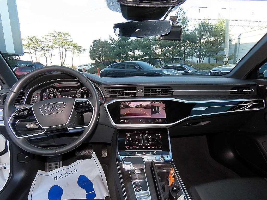 아우디 A6 A6 (C8) 45 TFSI 콰트로 프리미엄 이미지 7