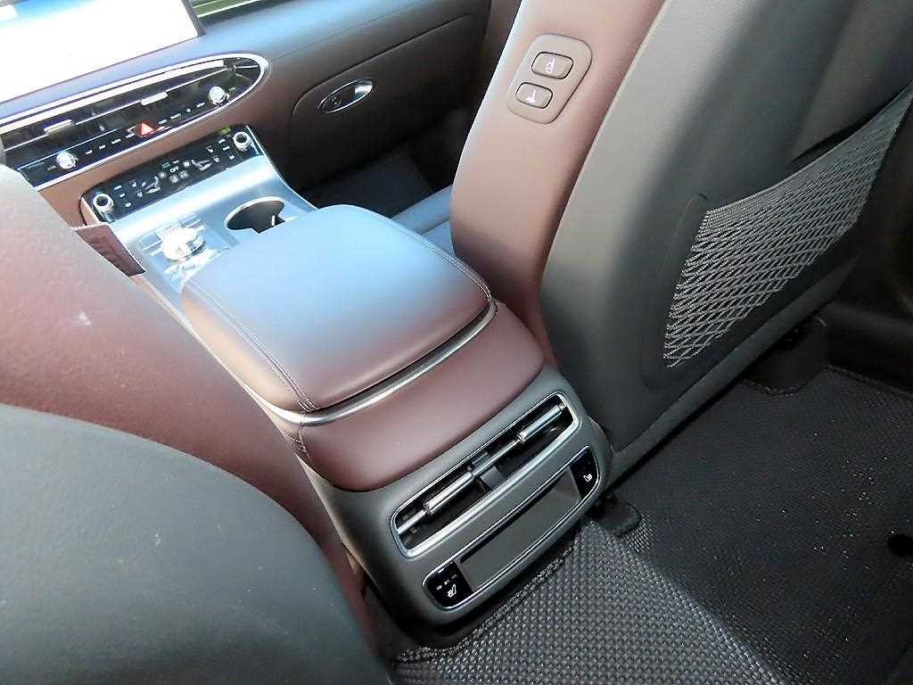 제네시스 GV70 2.5T 가솔린 AWD 기본형 이미지 15