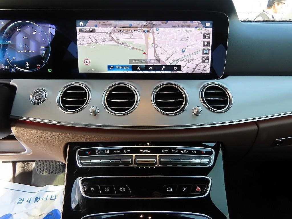 벤츠 E 클래스 E-클래스 W213 E250 아방가르드 이미지 13