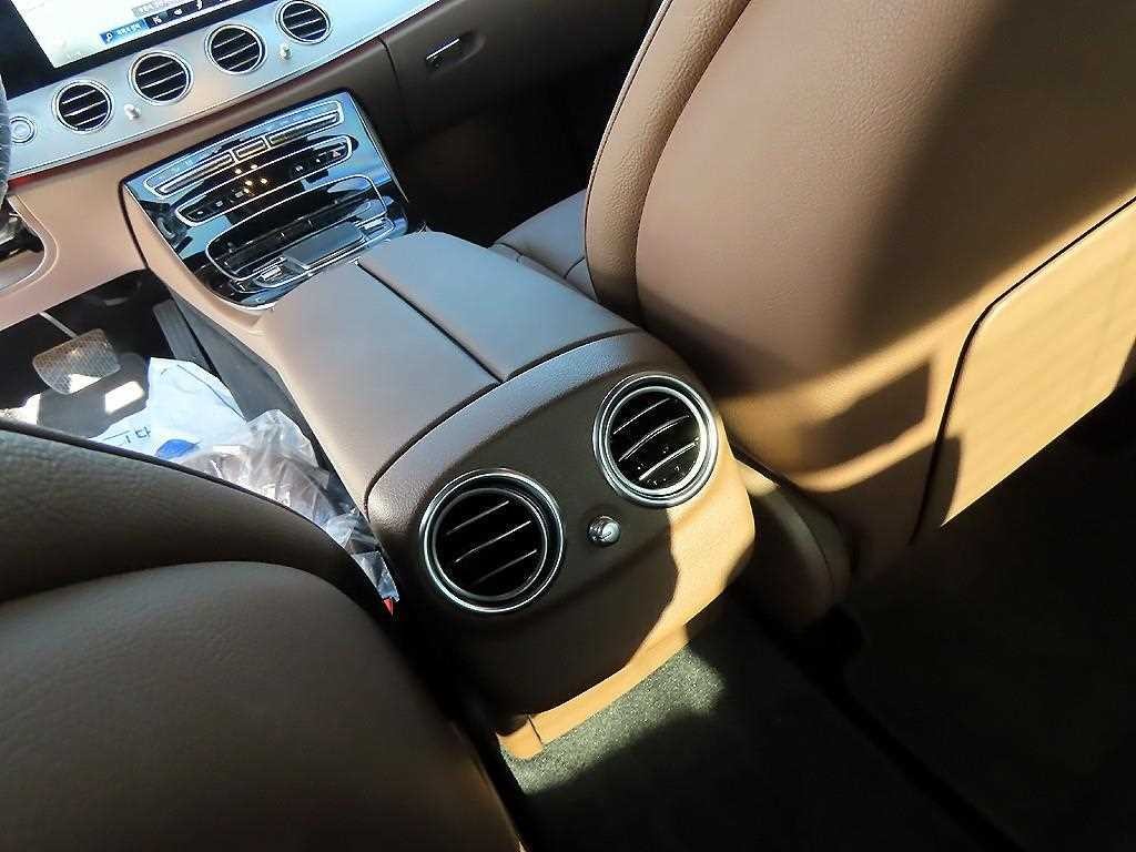 벤츠 E 클래스 E-클래스 W213 E250 아방가르드 이미지 15