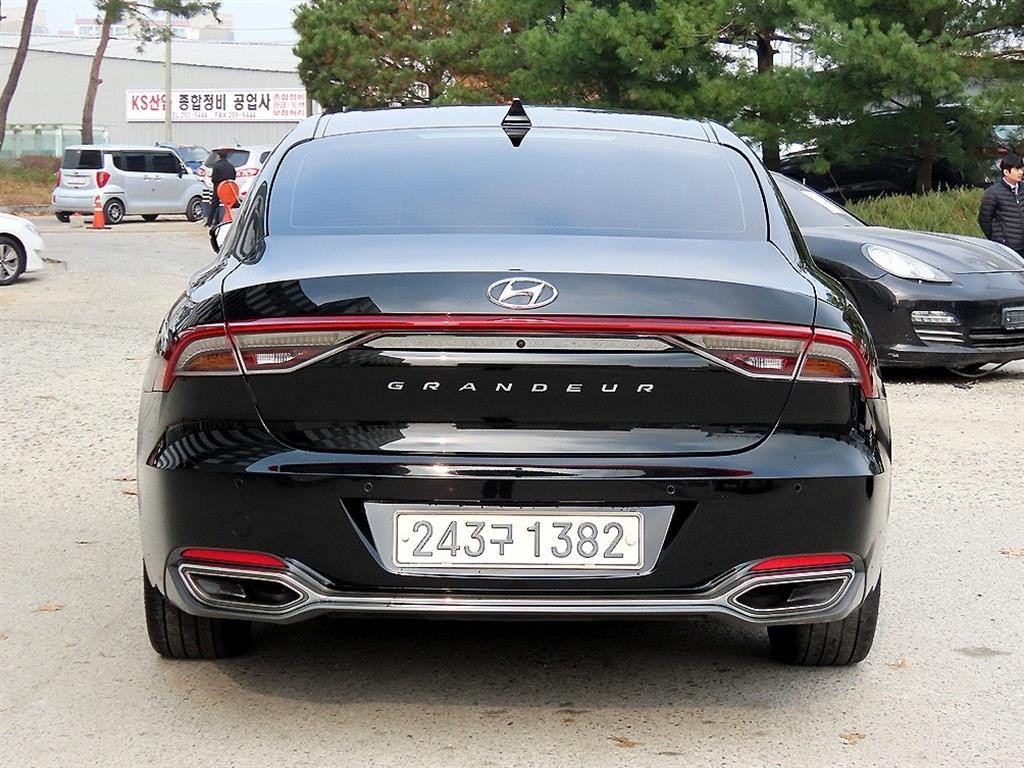 현대 그랜저 더 뉴 그랜저 IG 3.3 프리미엄 초이스 이미지 4