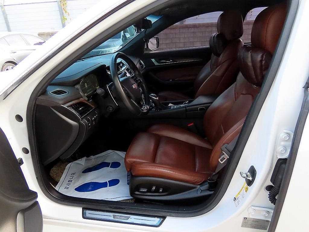 캐딜락 CTS CTS 3세대 2.0 프리미엄 AWD 이미지 5
