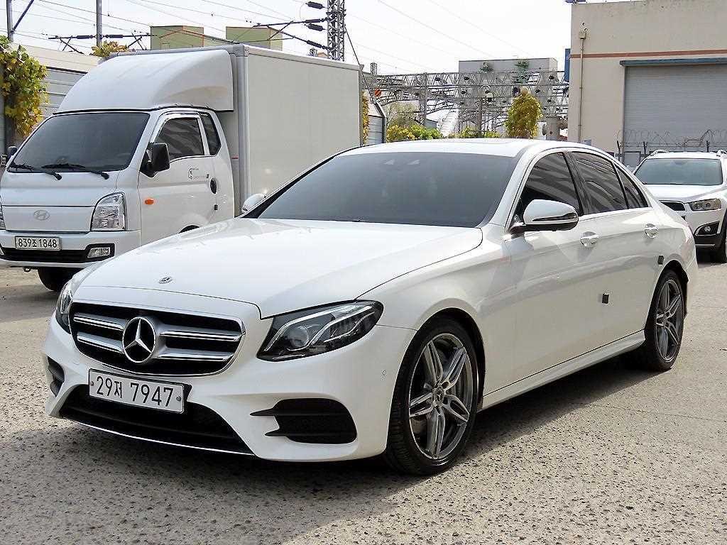 벤츠 E 클래스 E-클래스 W213 E300 AMG LINE 이미지 1