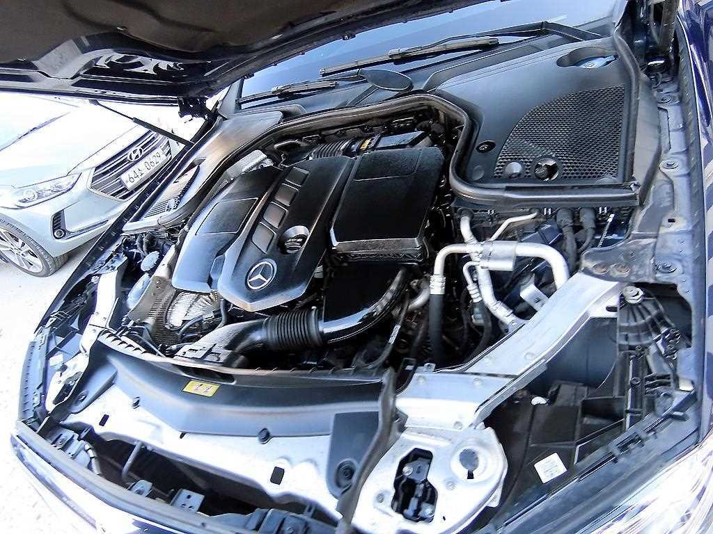 벤츠 E 클래스 E-클래스 W213 E220d 4MATIC 익스클루시브 이미지 19