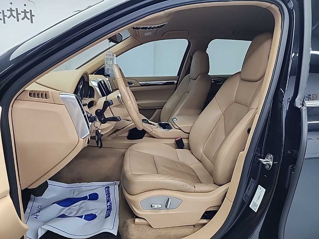 포르쉐 카이엔 뉴 카이엔 3.0 디젤 이미지 11