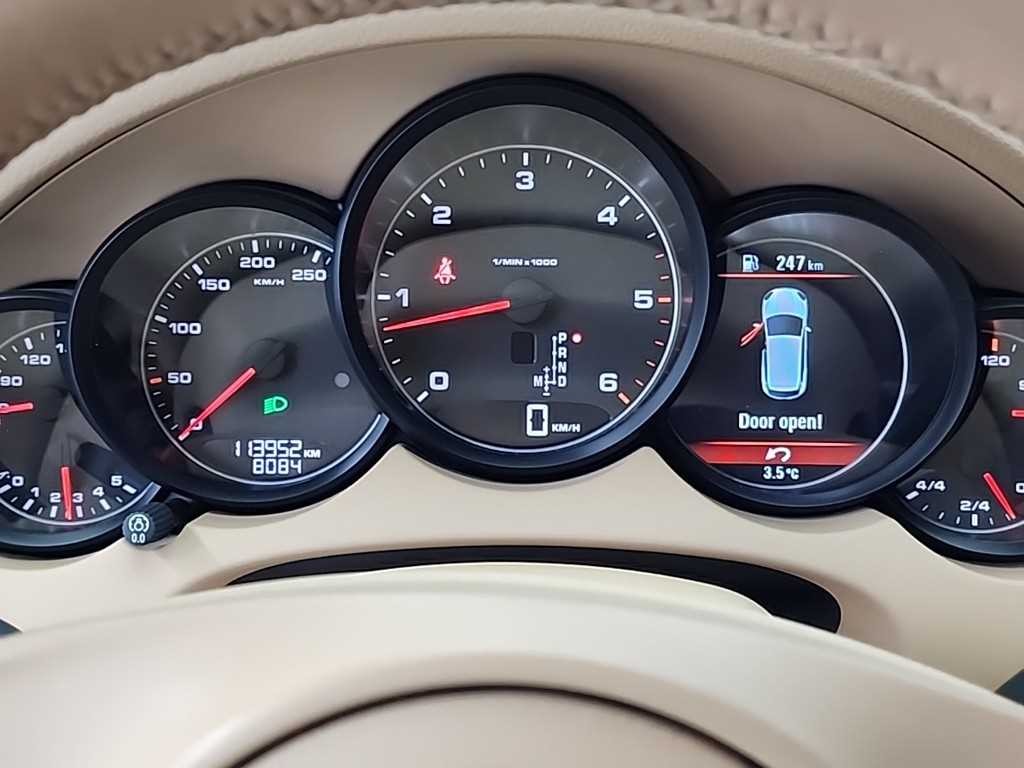 포르쉐 카이엔 뉴 카이엔 3.0 디젤 이미지 6