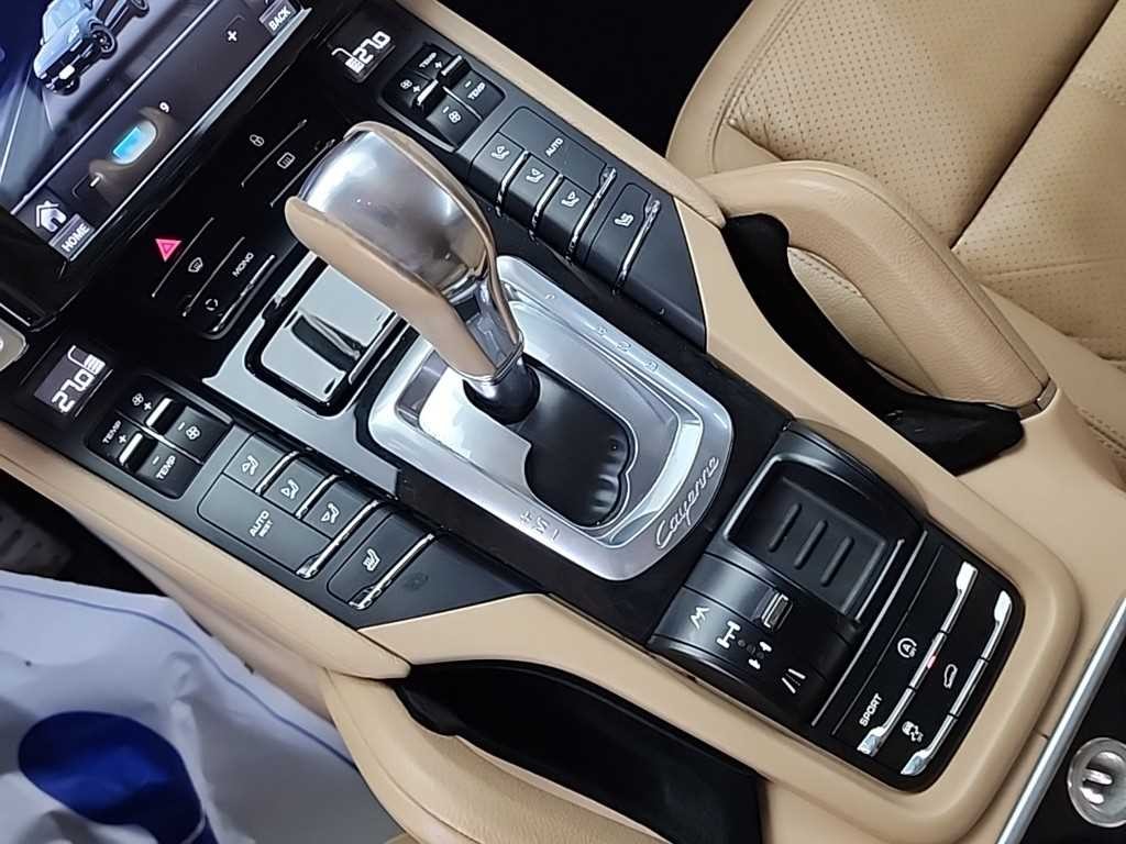 포르쉐 카이엔 뉴 카이엔 3.0 디젤 이미지 8