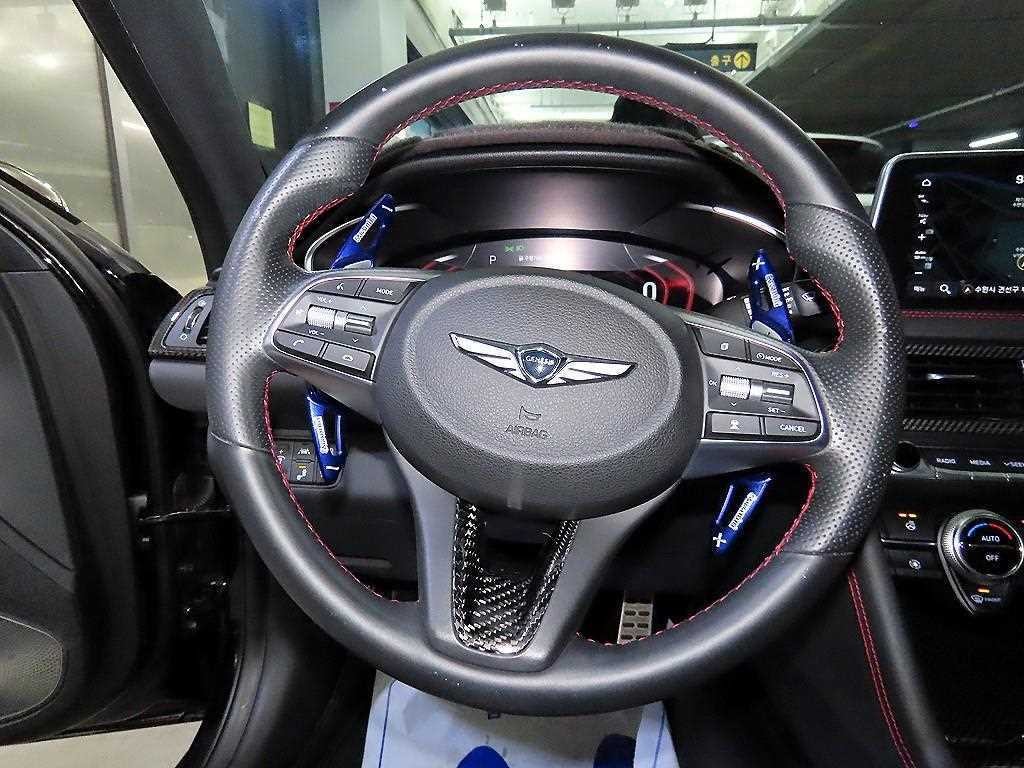 제네시스 G70 2.0T AWD 스포츠 패키지 이미지 8