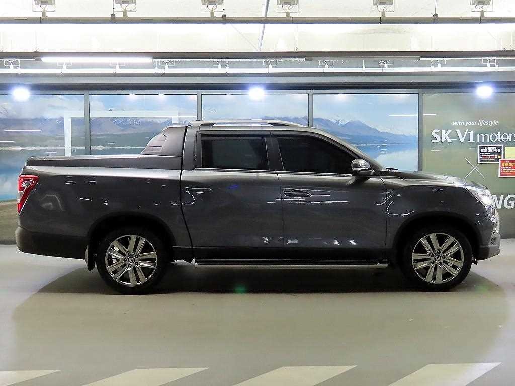 KG모빌리티(쌍용) 렉스턴 렉스턴 스포츠 칸 디젤 2.2 4WD 프로페셔널 S 이미지 3