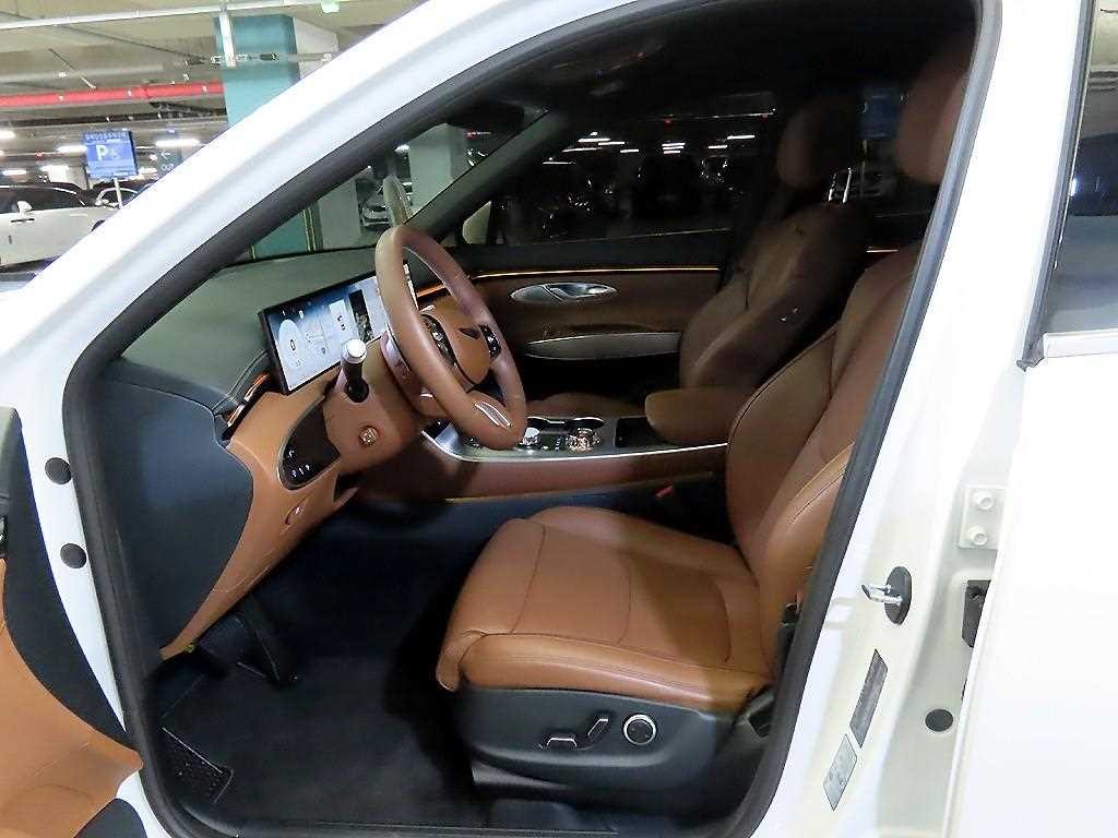 제네시스 GV70 2.5T 가솔린 2WD 기본형 이미지 6