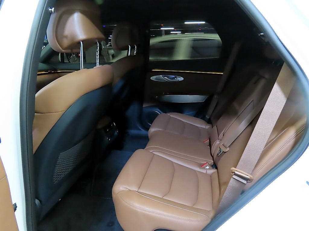 제네시스 GV70 2.5T 가솔린 2WD 기본형 이미지 7