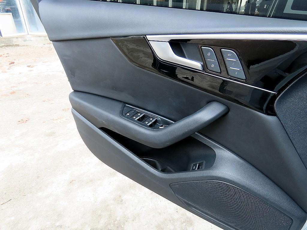아우디 A4 A4 (B9) 40 TFSI 프리미엄 이미지 12