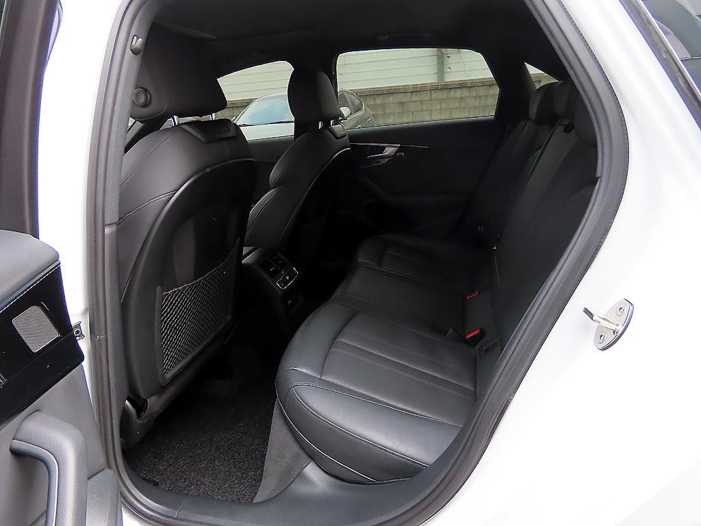 아우디 A4 A4 (B9) 40 TFSI 프리미엄 이미지 6