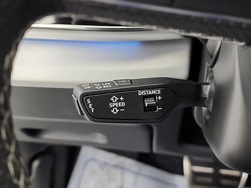 아우디 Q8 55 TFSI 콰트로 프리미엄 이미지 18