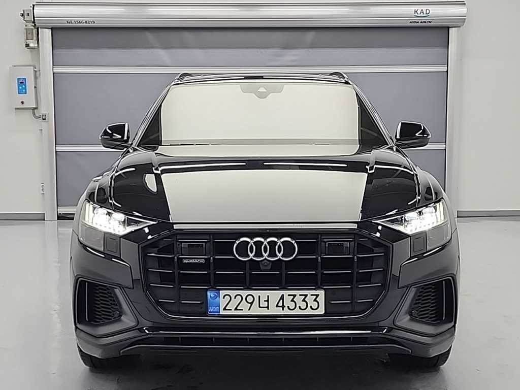 아우디 Q8 55 TFSI 콰트로 프리미엄 이미지 2