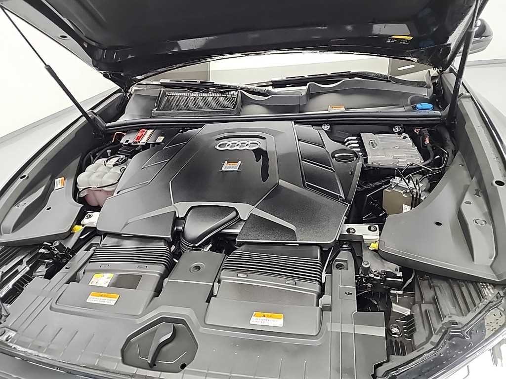 아우디 Q8 55 TFSI 콰트로 프리미엄 이미지 5