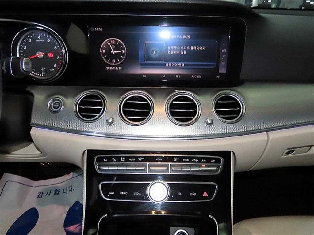 벤츠 E 클래스 E-클래스 W213 E200 아방가르드 이미지 11