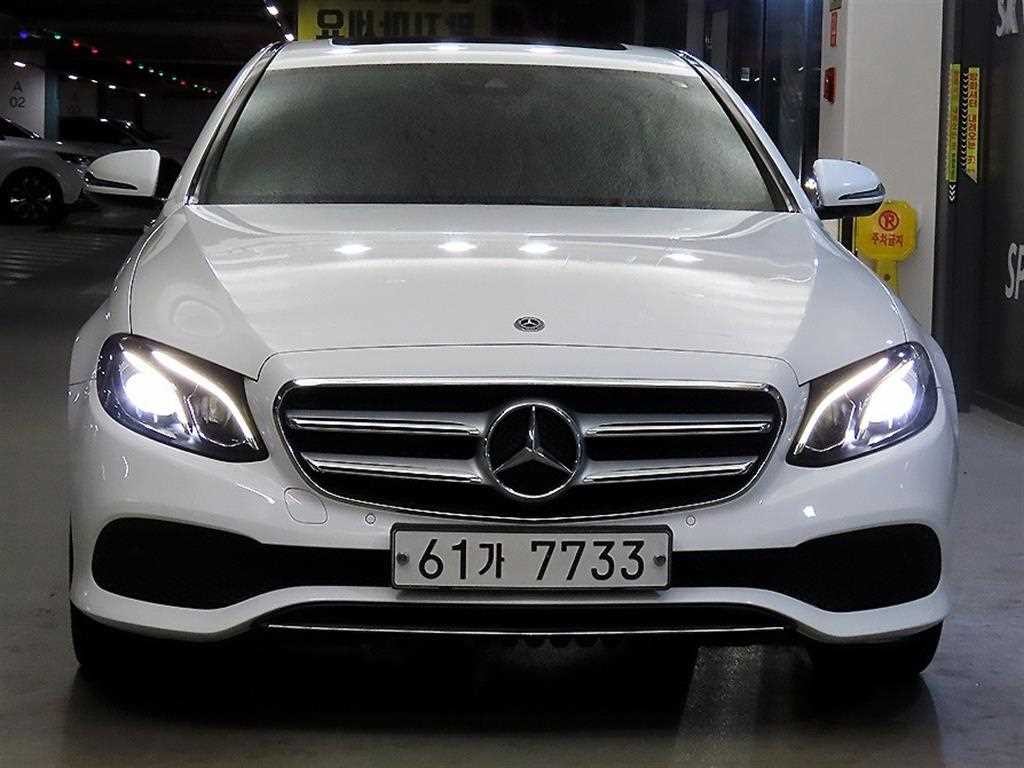 벤츠 E 클래스 E-클래스 W213 E200 아방가르드 이미지 2