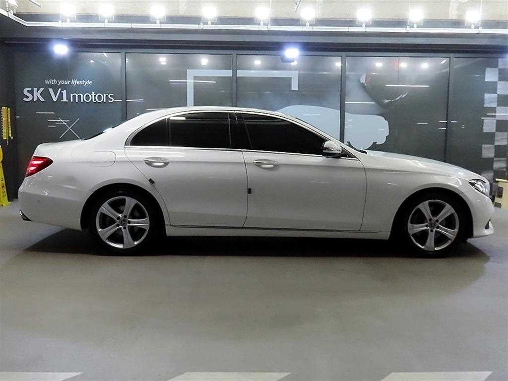 벤츠 E 클래스 E-클래스 W213 E200 아방가르드 이미지 3