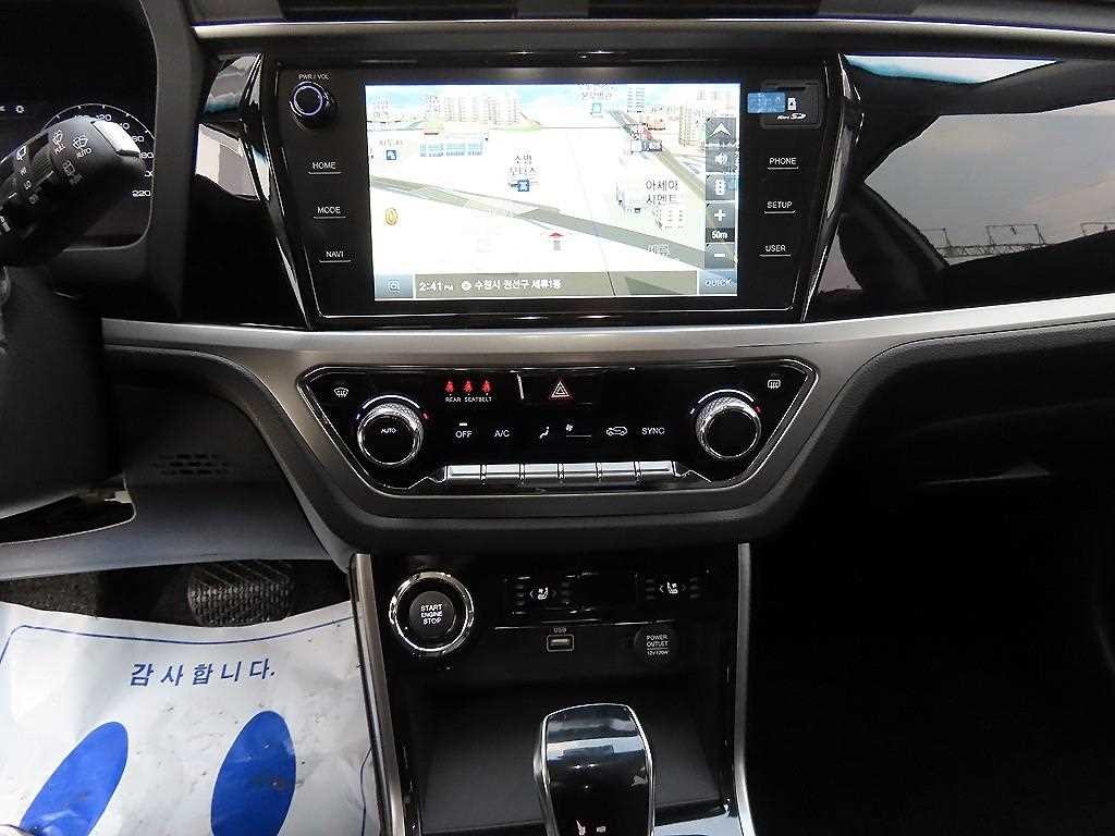 KG모빌리티(쌍용) 코란도 뷰티풀코란도 2WD 가솔린 1.5 C7 이미지 13
