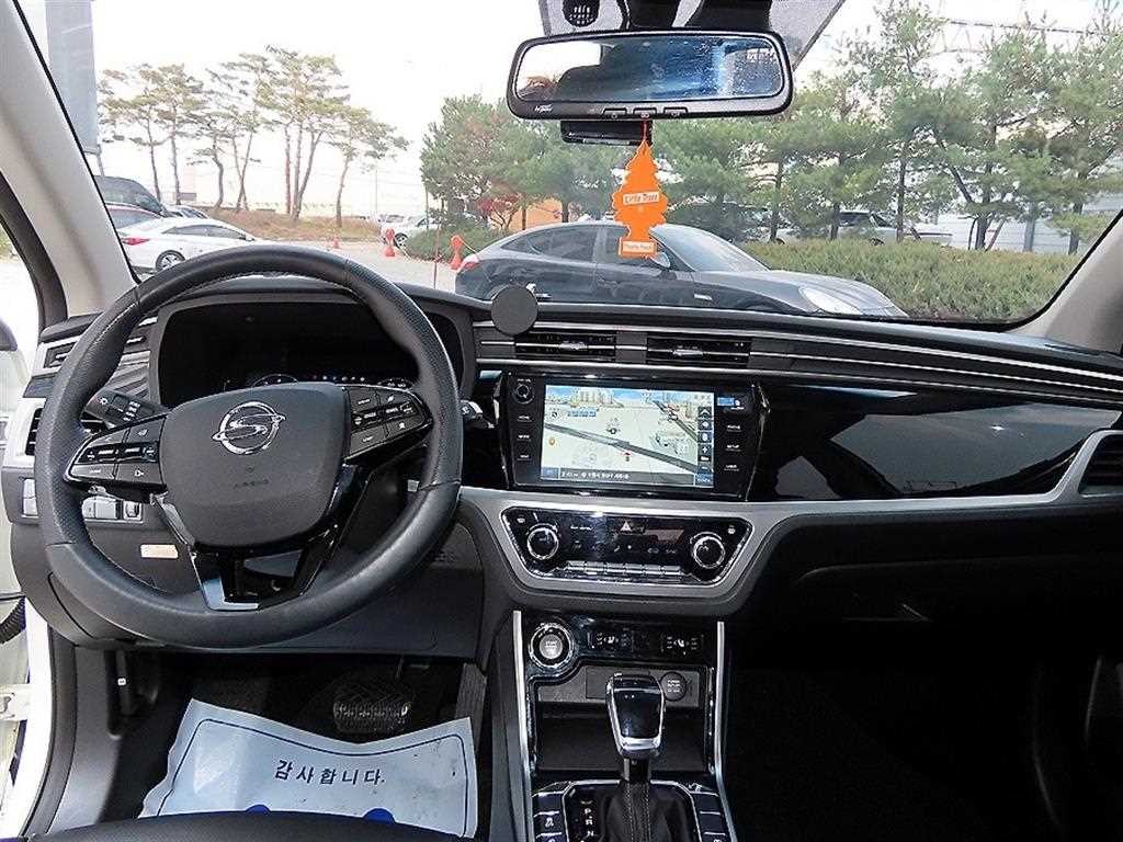 KG모빌리티(쌍용) 코란도 뷰티풀코란도 2WD 가솔린 1.5 C7 이미지 7