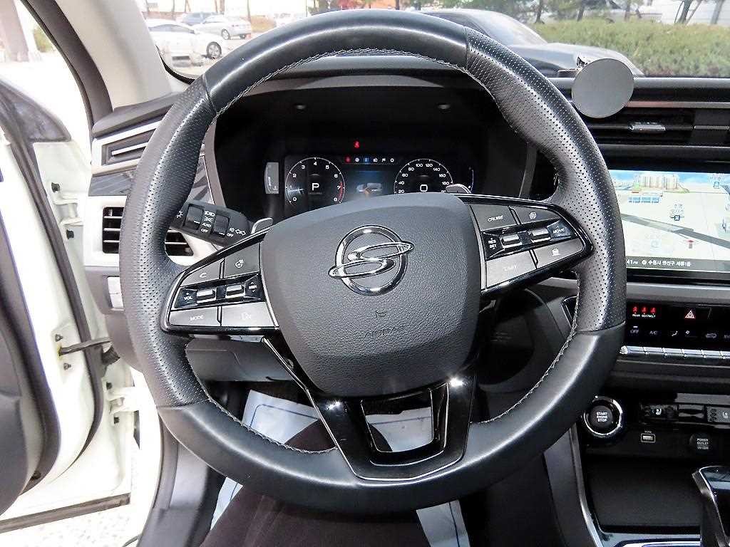 KG모빌리티(쌍용) 코란도 뷰티풀코란도 2WD 가솔린 1.5 C7 이미지 8