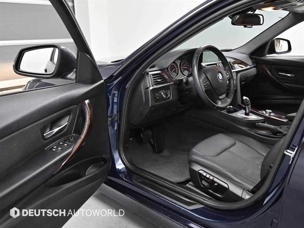 BMW 3시리즈 3시리즈 (F30) 320i 이미지 11