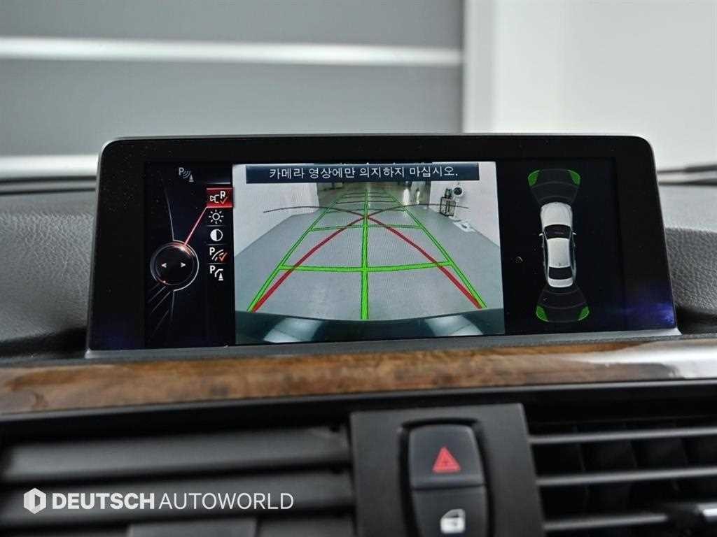 BMW 3시리즈 3시리즈 (F30) 320i 이미지 15